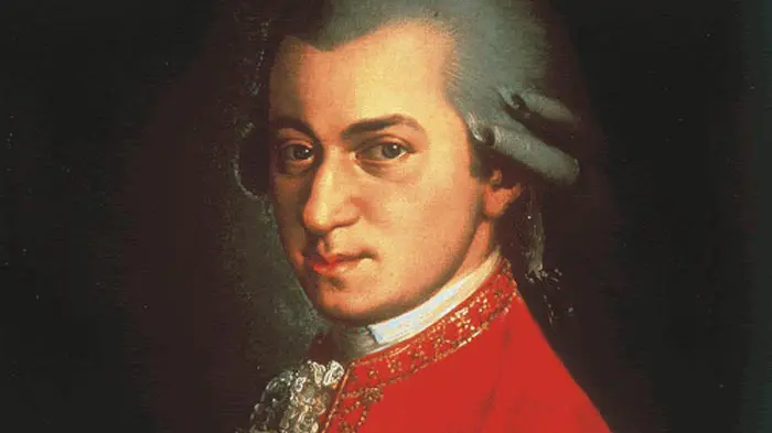 Portrait of Wolfgang Amadeus Mozart in 18th-century attire.